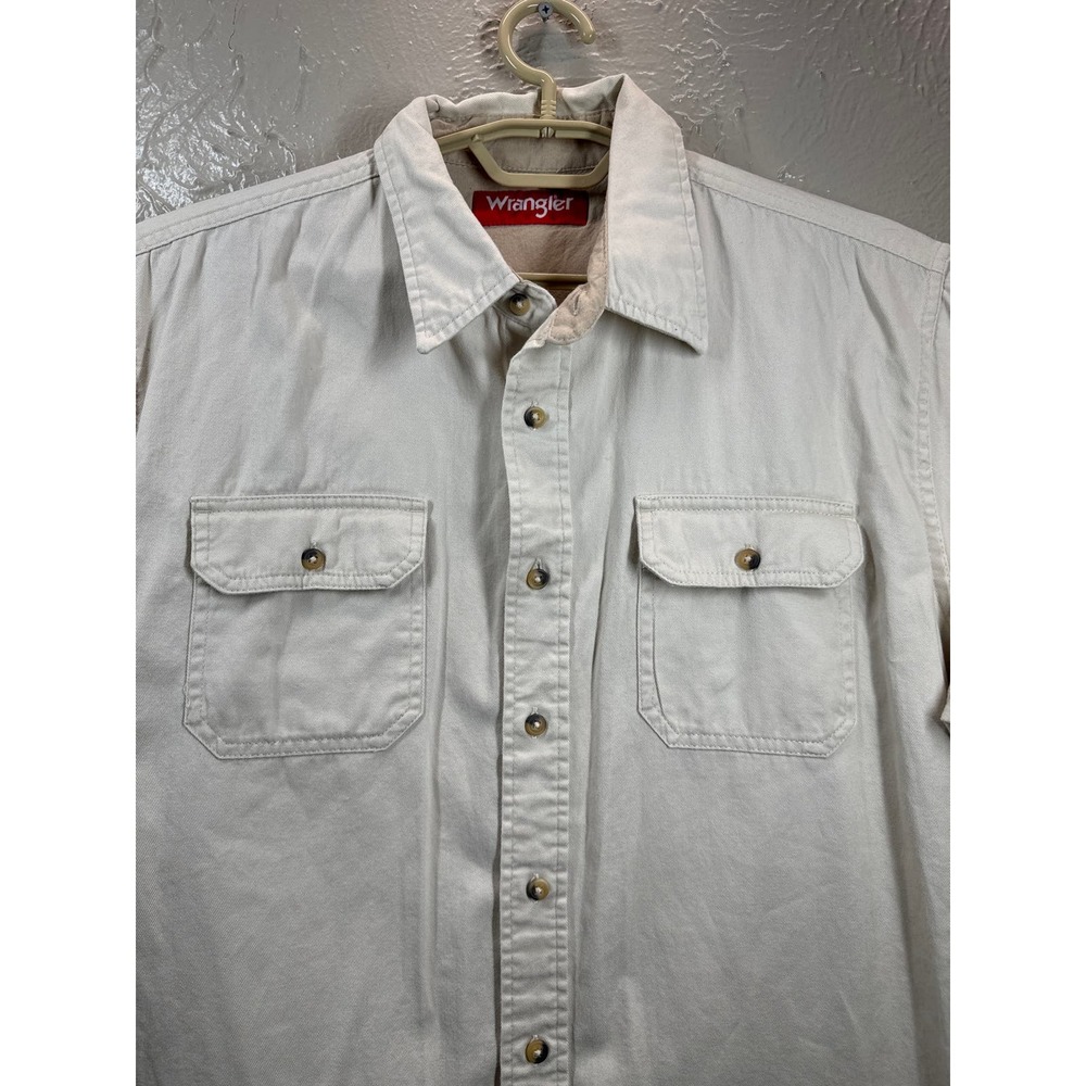 Wrangler Tan Khaki Shirt Long Sleeve 100% Cotton‎ Mens Two Pocket Size Large - Picture 2 of 4